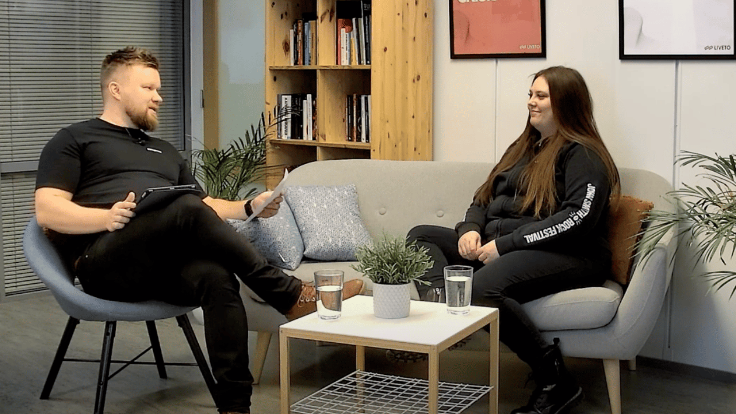 Liveton webinaarissa Antti Korhonen ja Jenni Koivusilta