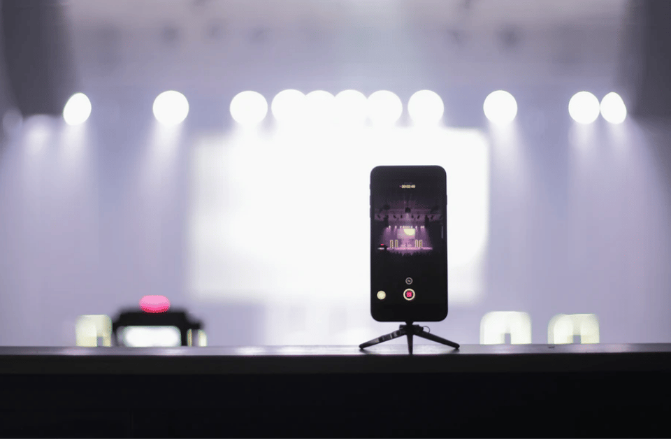 How to Organize a Virtual Event and Make Money on it